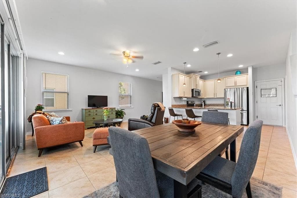 25242 Cordera Point DR, BONITA SPRINGS FL 34135-9