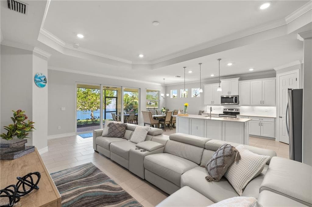 309 Spiaggio CT, NAPLES FL 34114-1