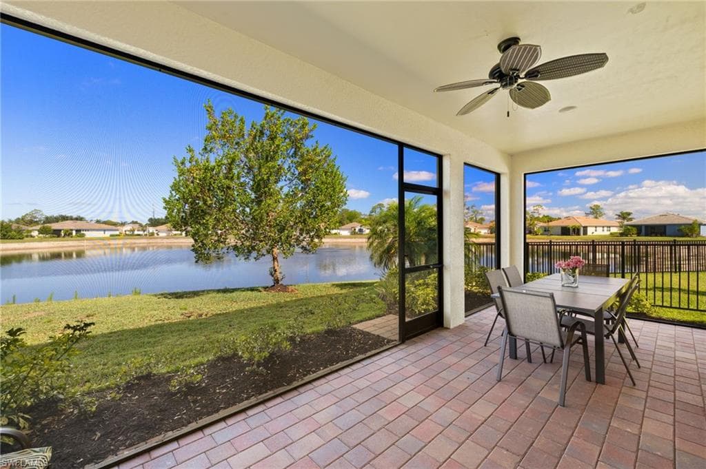 309 Spiaggio CT, NAPLES FL 34114-19