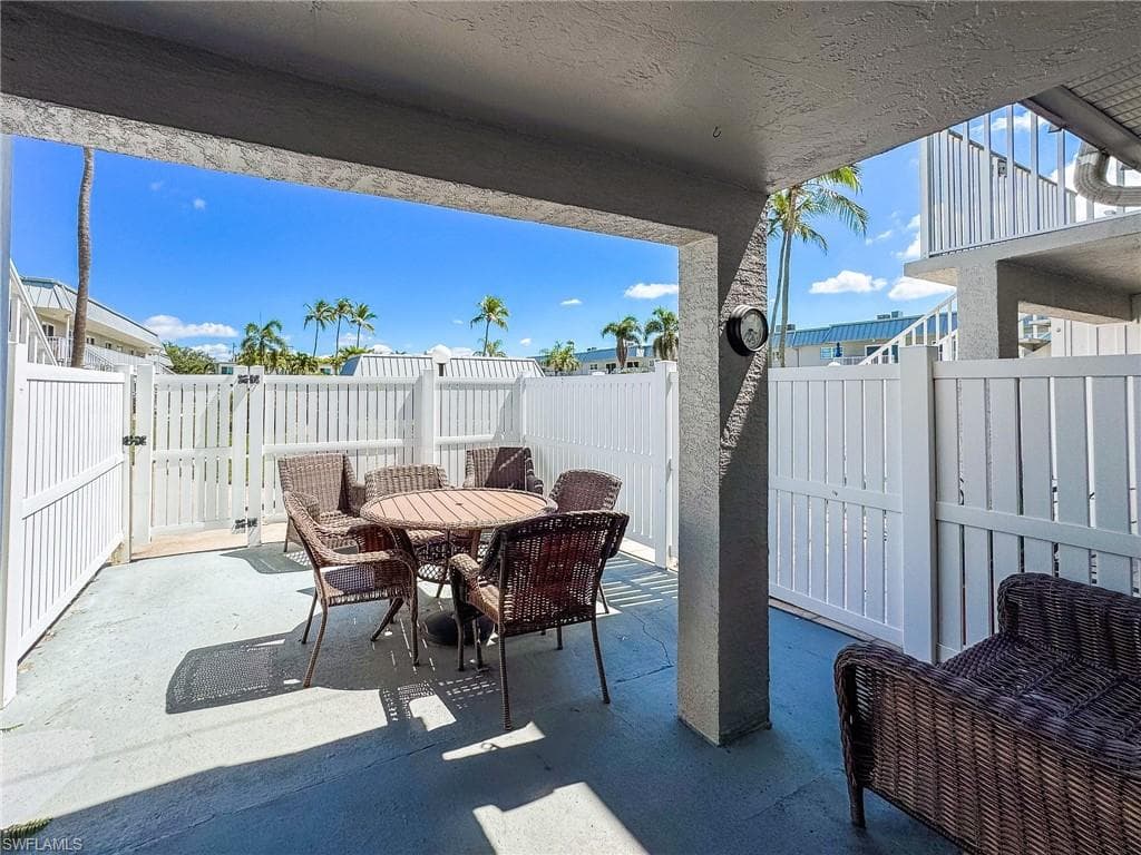 6777 Winkler RD # 150, FORT MYERS FL 33919-25