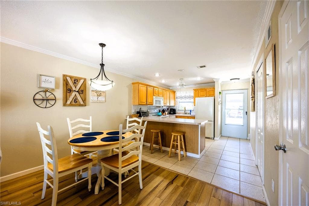 6777 Winkler RD # 150, FORT MYERS FL 33919-9