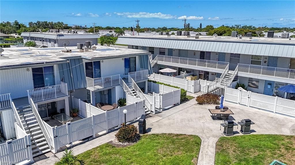 6777 Winkler RD # 150, FORT MYERS FL 33919-32
