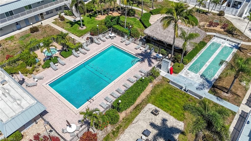 6777 Winkler RD # 150, FORT MYERS FL 33919-43