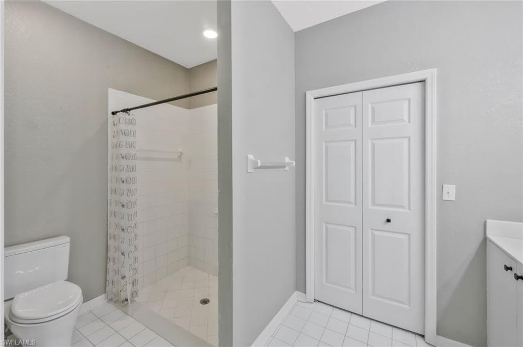 1340 Charleston Square DR # 101, NAPLES FL 34110-13