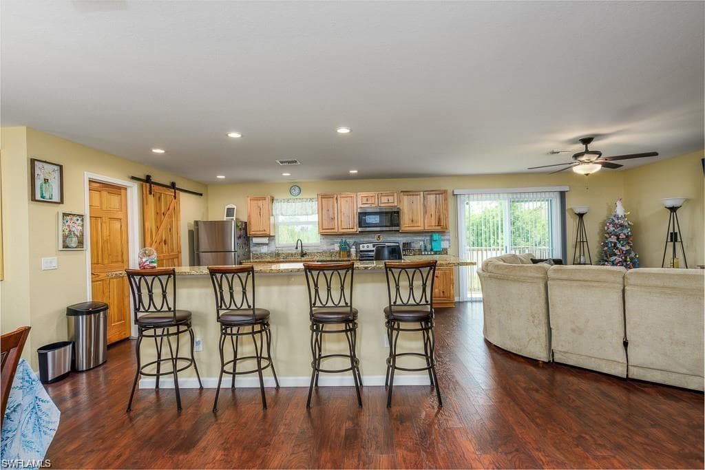 2916 9th ST SW, LEHIGH ACRES FL 33976-16