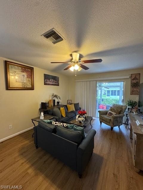 323 Dania ST, LEHIGH ACRES FL 33936-6