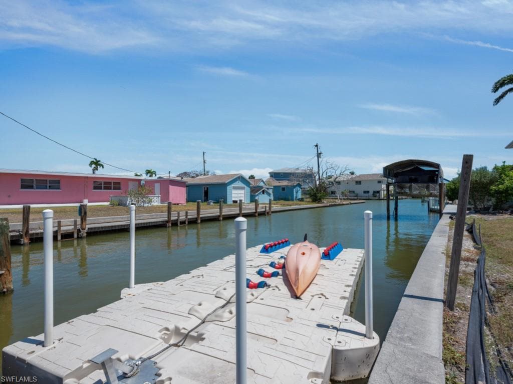 226 Goodland DR, GOODLAND FL 34140-6