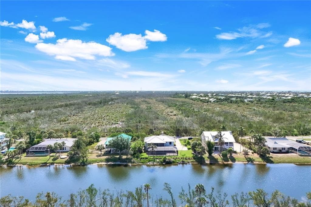 647 Rabbit RD, SANIBEL FL 33957-42