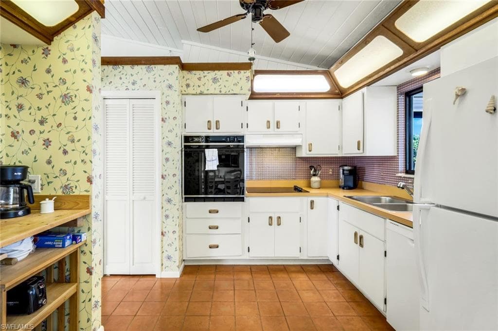 647 Rabbit RD, SANIBEL FL 33957-11