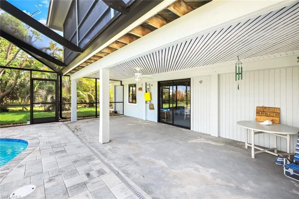 647 Rabbit RD, SANIBEL FL 33957-23
