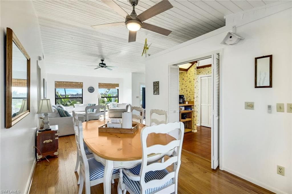 647 Rabbit RD, SANIBEL FL 33957-9