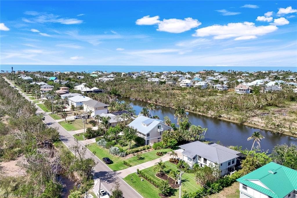 647 Rabbit RD, SANIBEL FL 33957-44