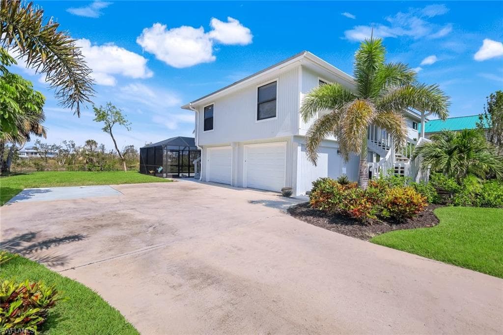 647 Rabbit RD, SANIBEL FL 33957-34