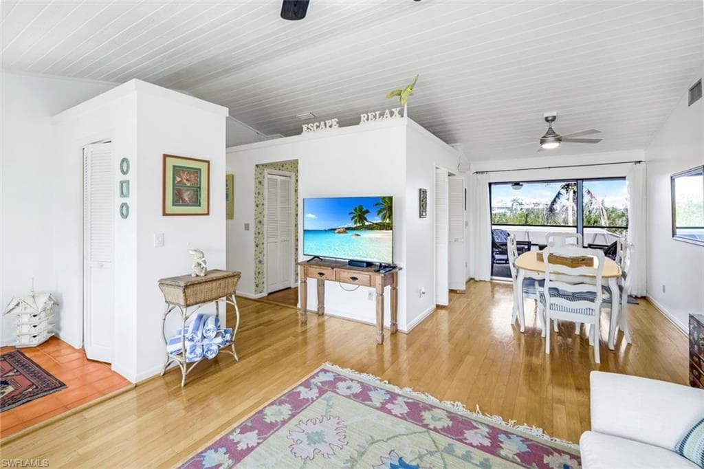 647 Rabbit RD, SANIBEL FL 33957-7