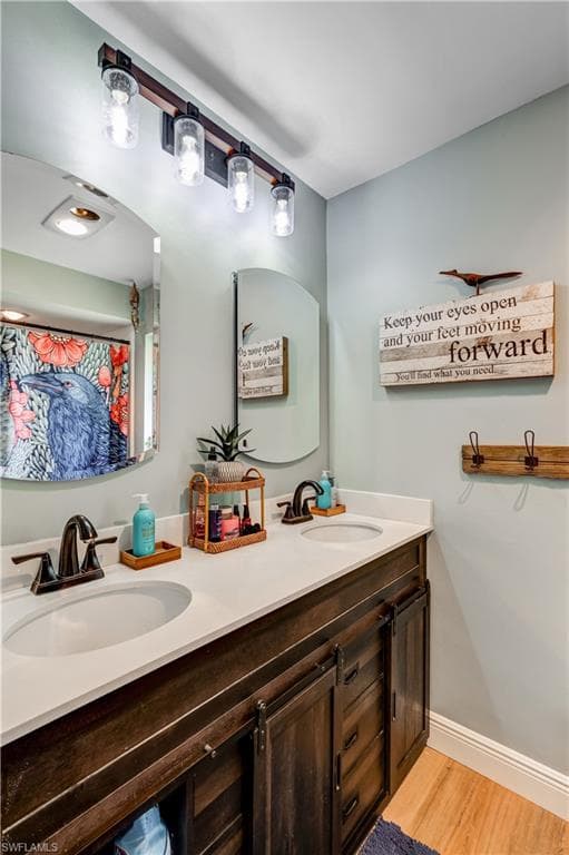 5692 Eichen CIR W, FORT MYERS FL 33919-38