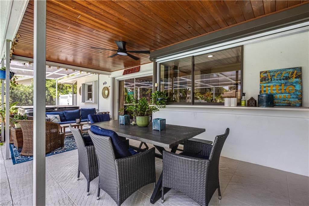 5692 Eichen CIR W, FORT MYERS FL 33919-18