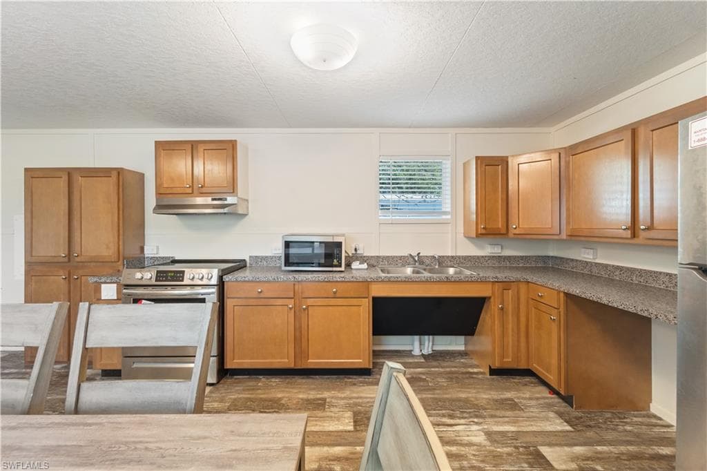 5545 State Road 29 S-6