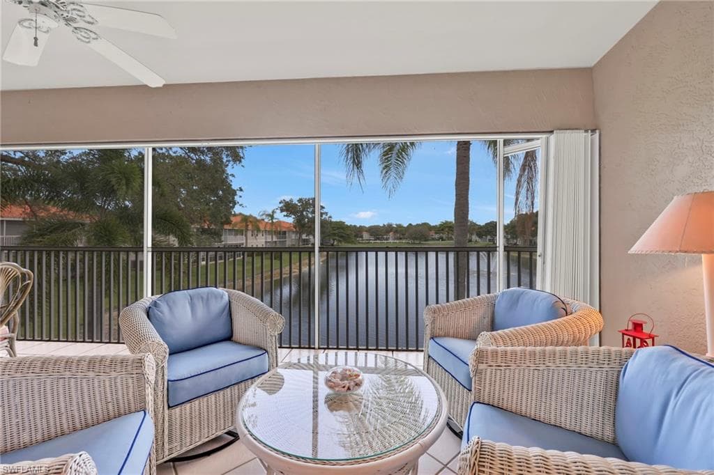 2476 Orchid Bay DR # W201, NAPLES FL 34109-3