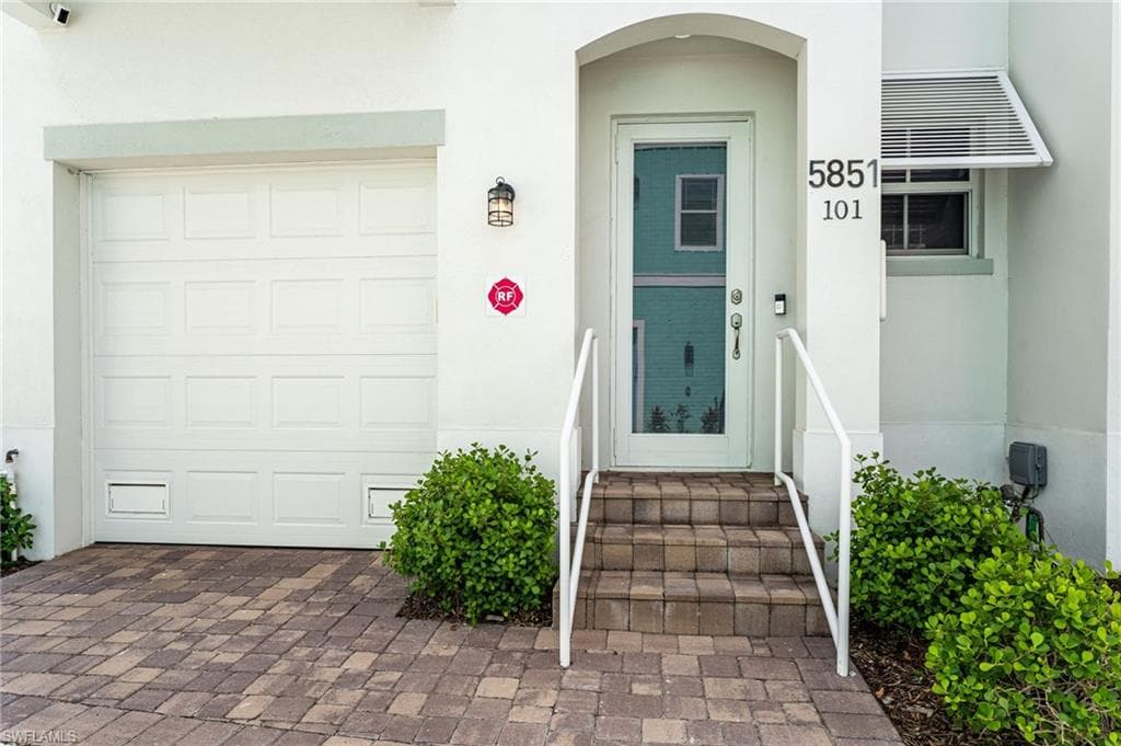 5851 Shell Cove DR 101A-33