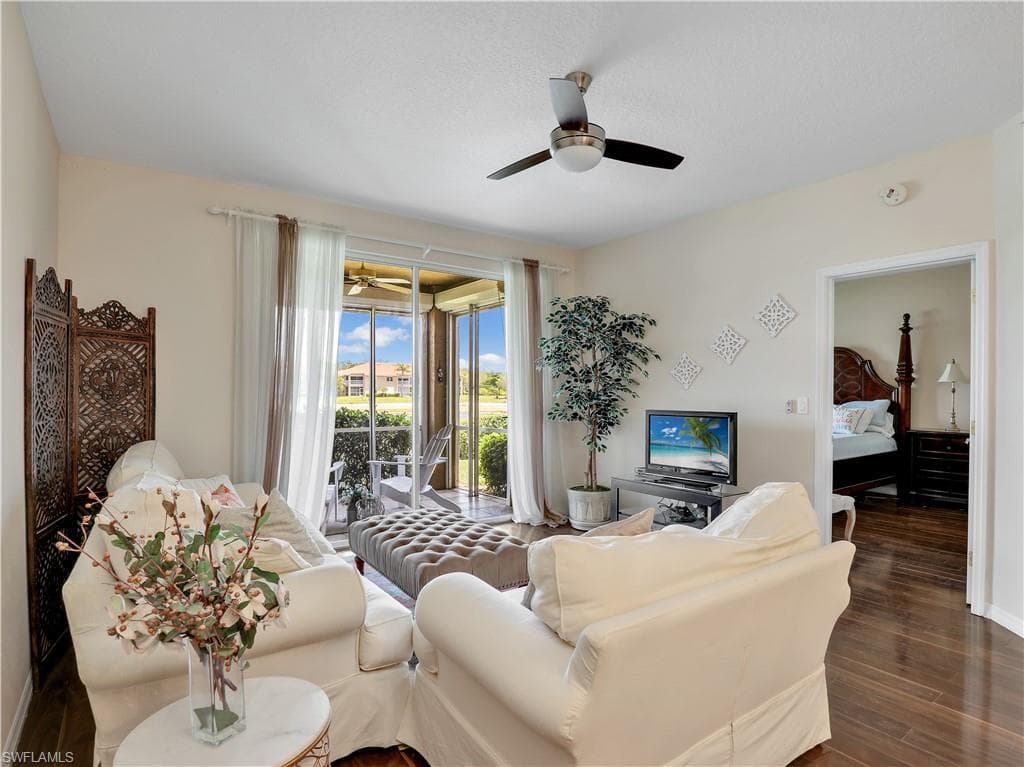 6670 Huntington Lakes CIR 104-5