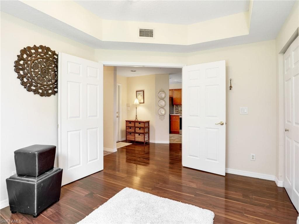 6670 Huntington Lakes CIR 104-10