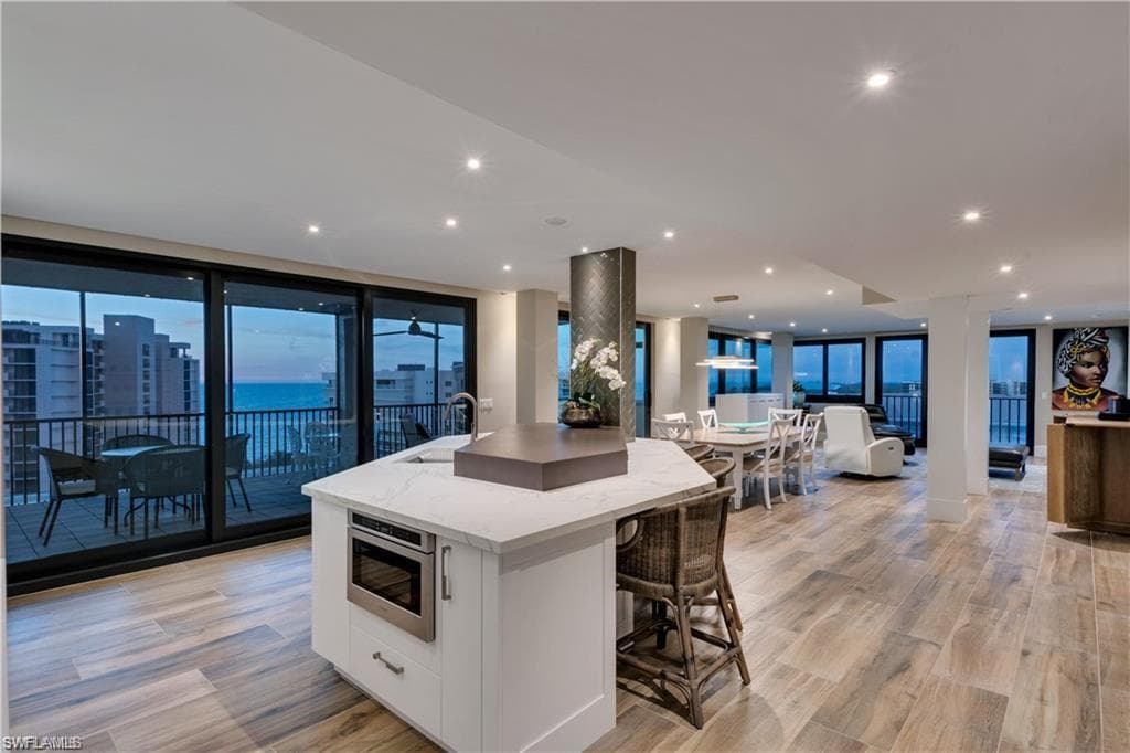 11030 Gulf Shore DR # 1201, NAPLES FL 34108-21