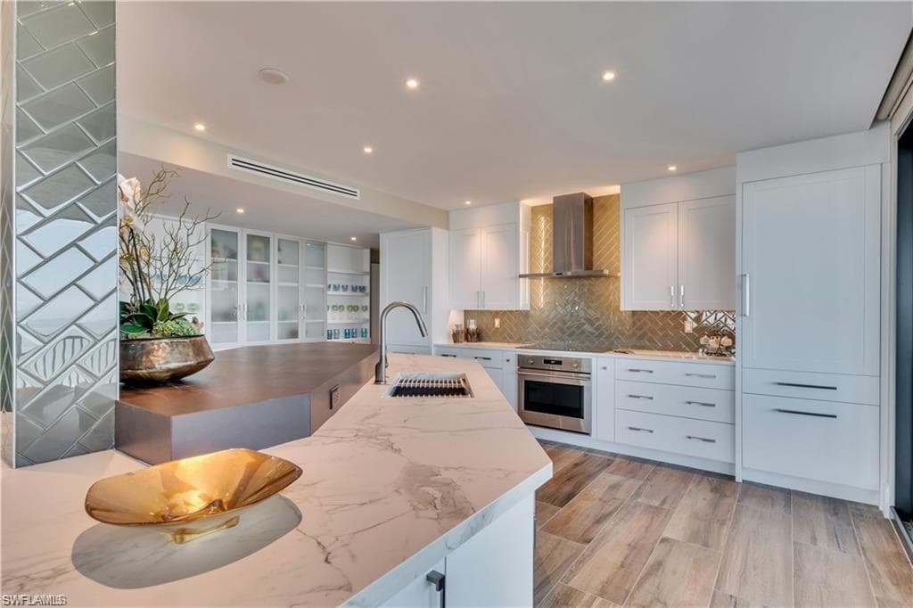 11030 Gulf Shore DR # 1201, NAPLES FL 34108-19