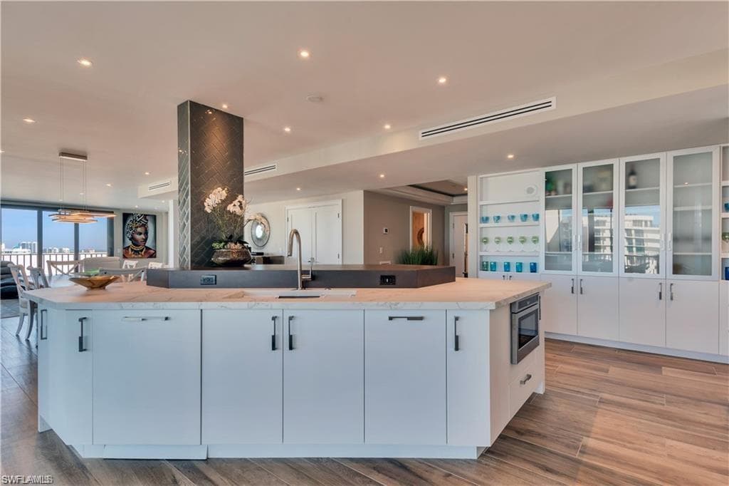 11030 Gulf Shore DR # 1201, NAPLES FL 34108-23