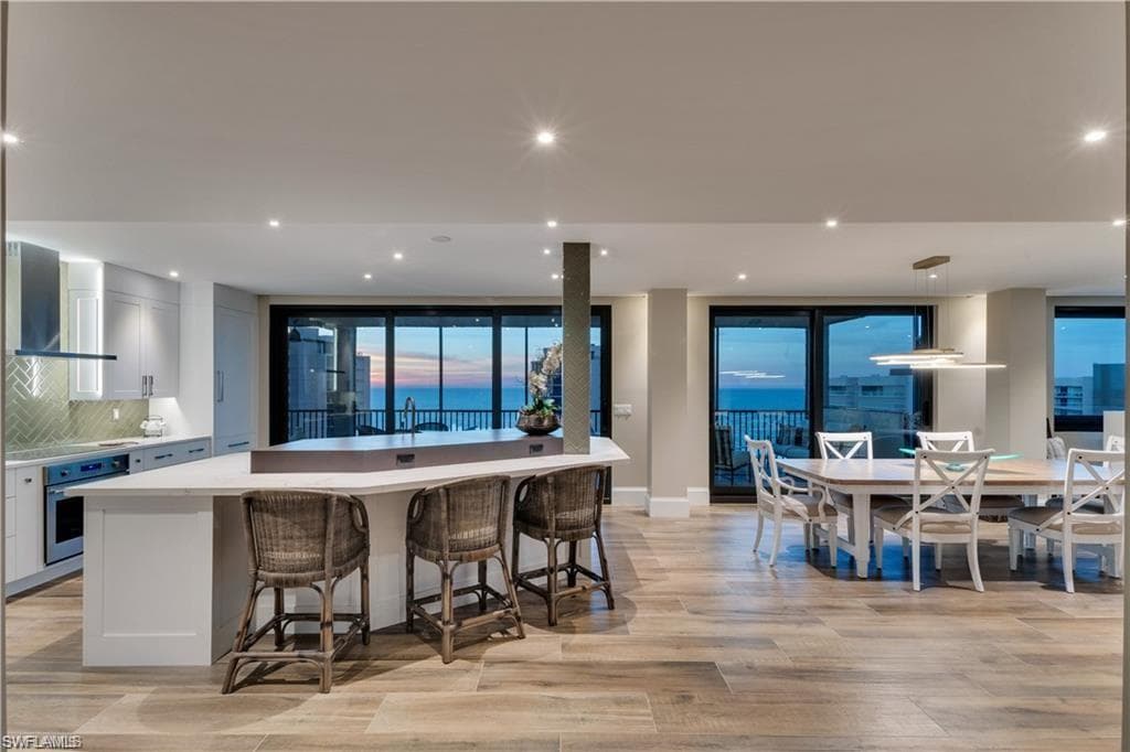 11030 Gulf Shore DR # 1201, NAPLES FL 34108-17