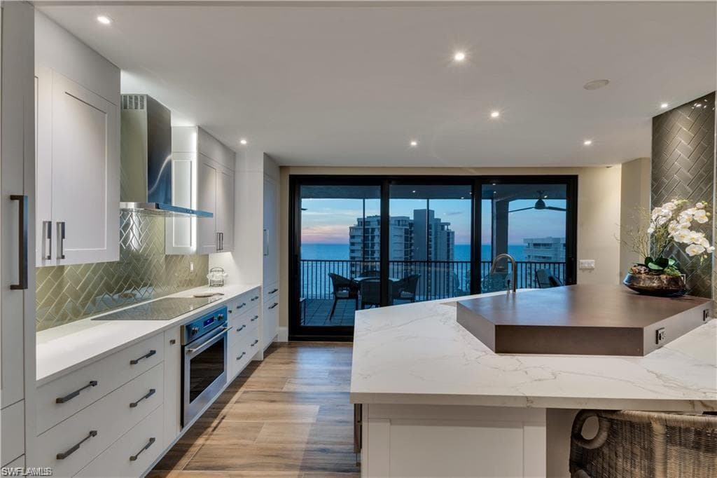 11030 Gulf Shore DR # 1201, NAPLES FL 34108-24