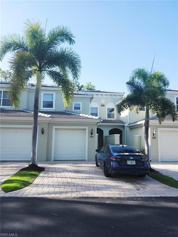 1445 Mariposa CIR # 101, NAPLES FL 34105-1