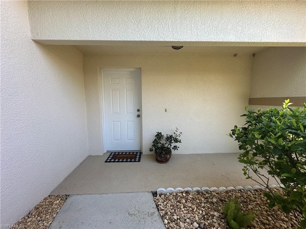 4219 Tequesta DR, ESTERO FL 33928-20