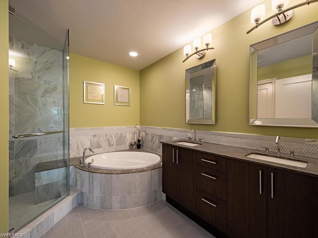 9123 Strada PL # 7306, NAPLES FL 34108-9