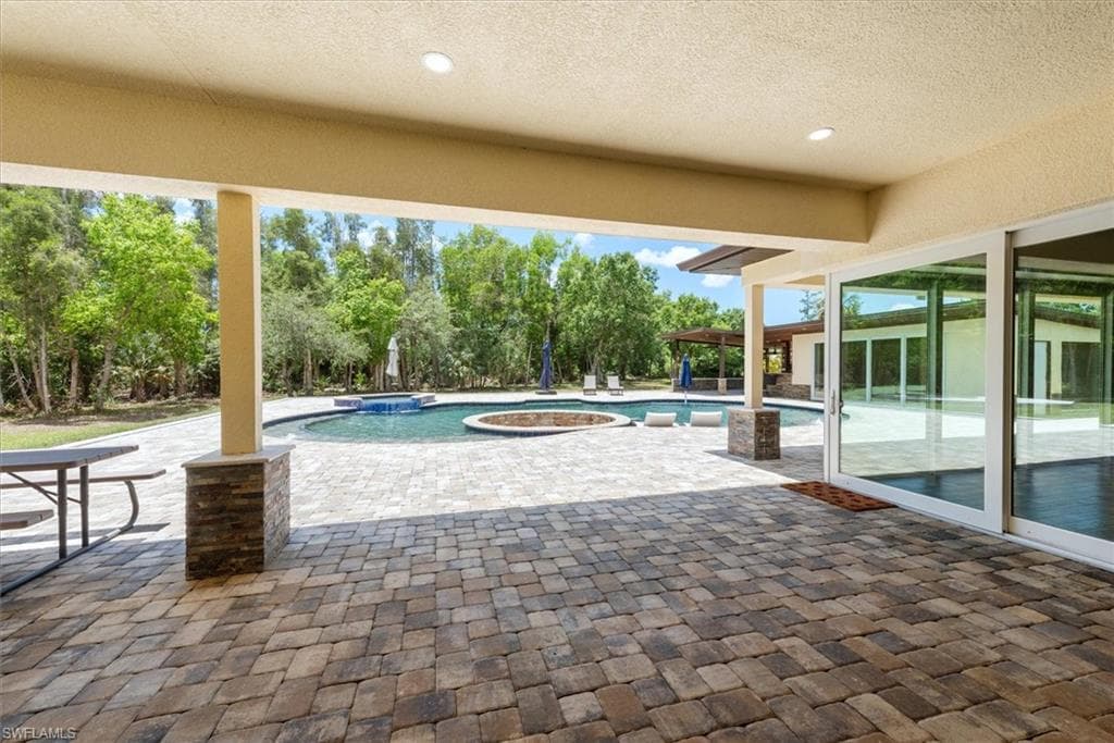 15860 Glendale LN, FORT MYERS FL 33912-36