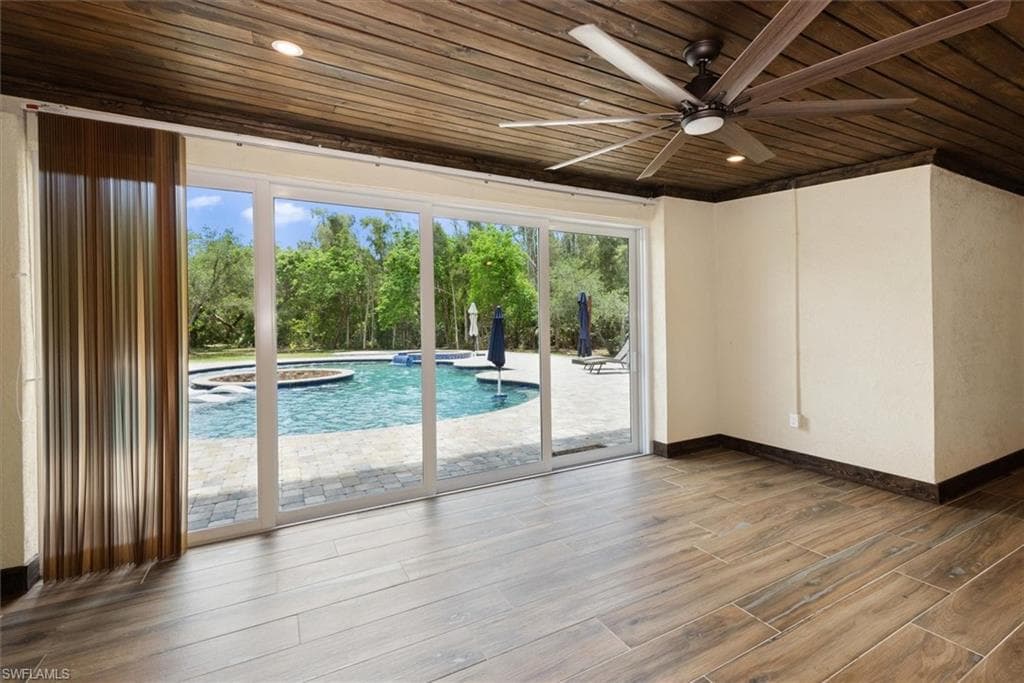 15860 Glendale LN, FORT MYERS FL 33912-38