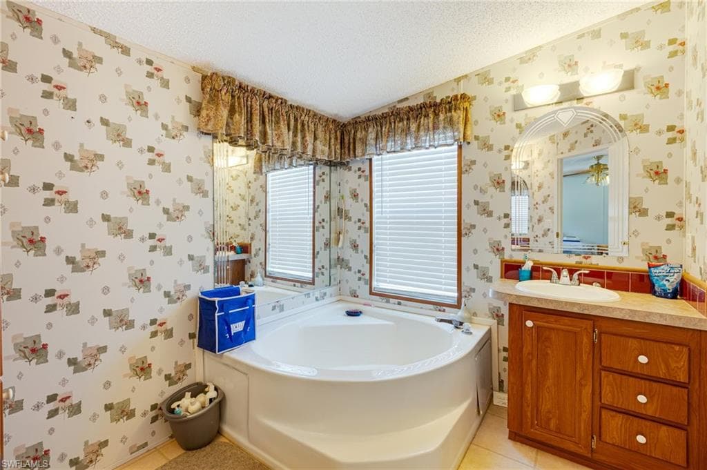 8269 Penny DR, NORTH FORT MYERS FL 33917-11