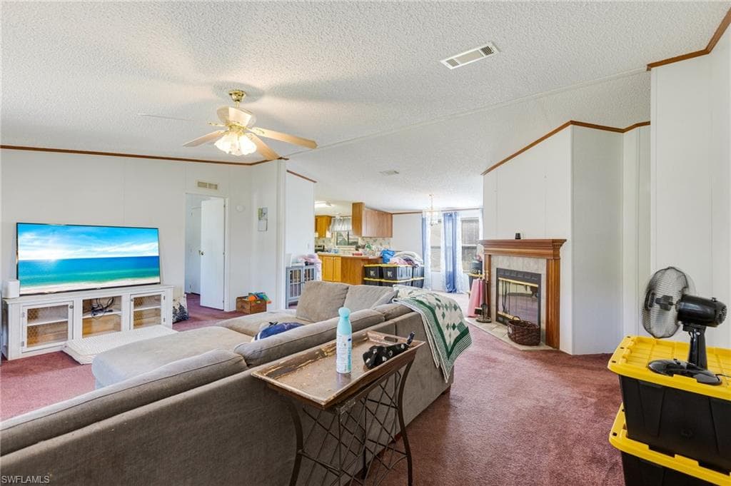 8269 Penny DR, NORTH FORT MYERS FL 33917-9