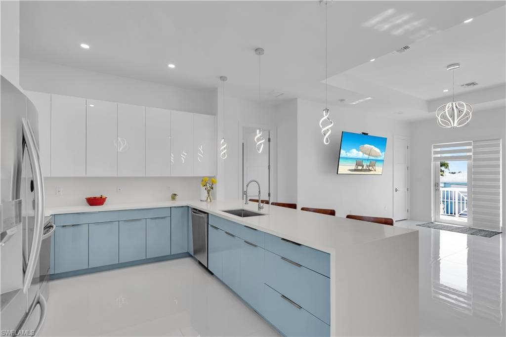 518 Avenida Primiceria, MARATHON FL 33050-19