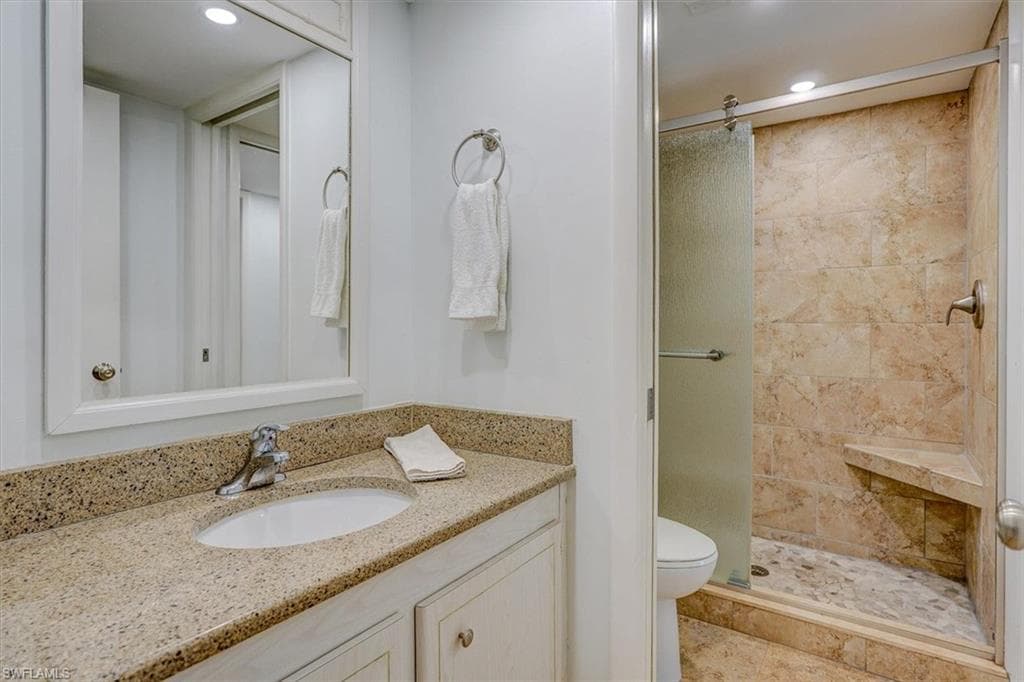 5000 Estero BLVD # 202, FORT MYERS BEACH FL 33931-22