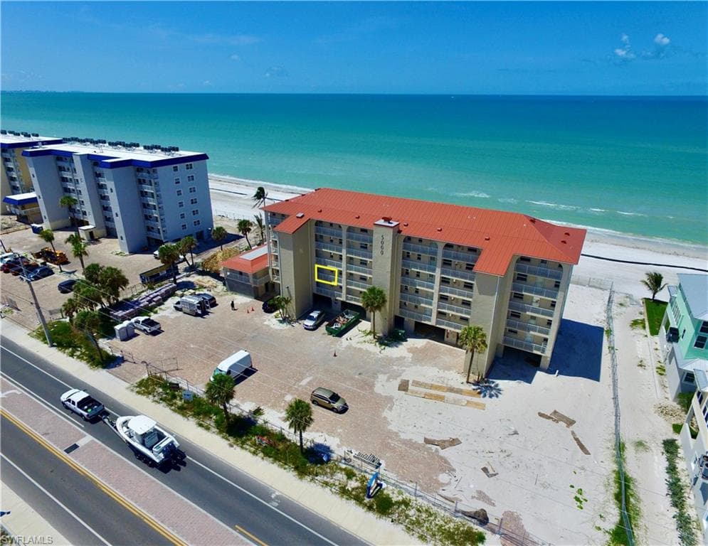 5000 Estero BLVD # 202, FORT MYERS BEACH FL 33931-42