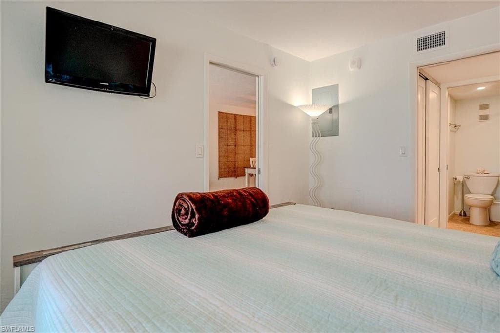 5000 Estero BLVD # 202, FORT MYERS BEACH FL 33931-21