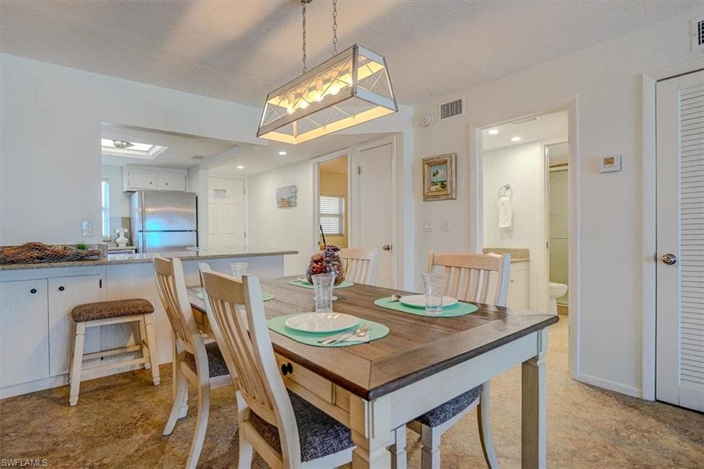 5000 Estero BLVD # 202, FORT MYERS BEACH FL 33931-8