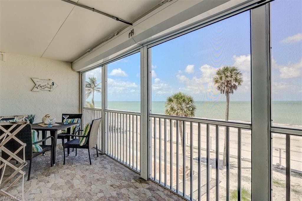 5000 Estero BLVD # 202, FORT MYERS BEACH FL 33931-30