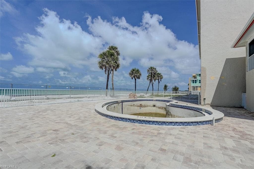 5000 Estero BLVD # 202, FORT MYERS BEACH FL 33931-38