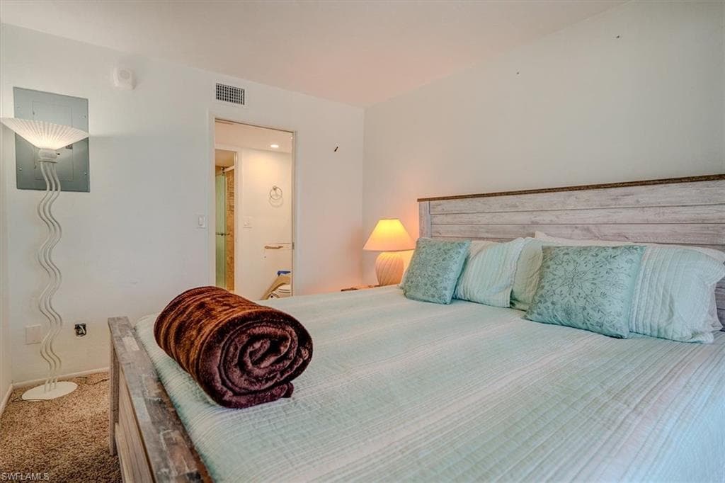 5000 Estero BLVD # 202, FORT MYERS BEACH FL 33931-20