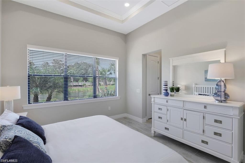 7253 Wilton DR, NAPLES FL 34109-11