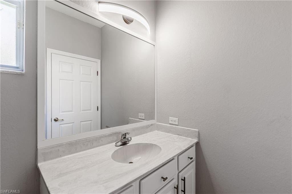 14183 Fall Creek CT, NAPLES FL 34114-8