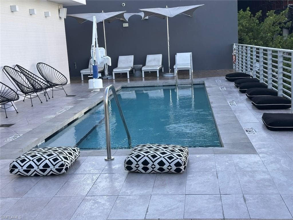 6080 COLLINS AVE 308-4