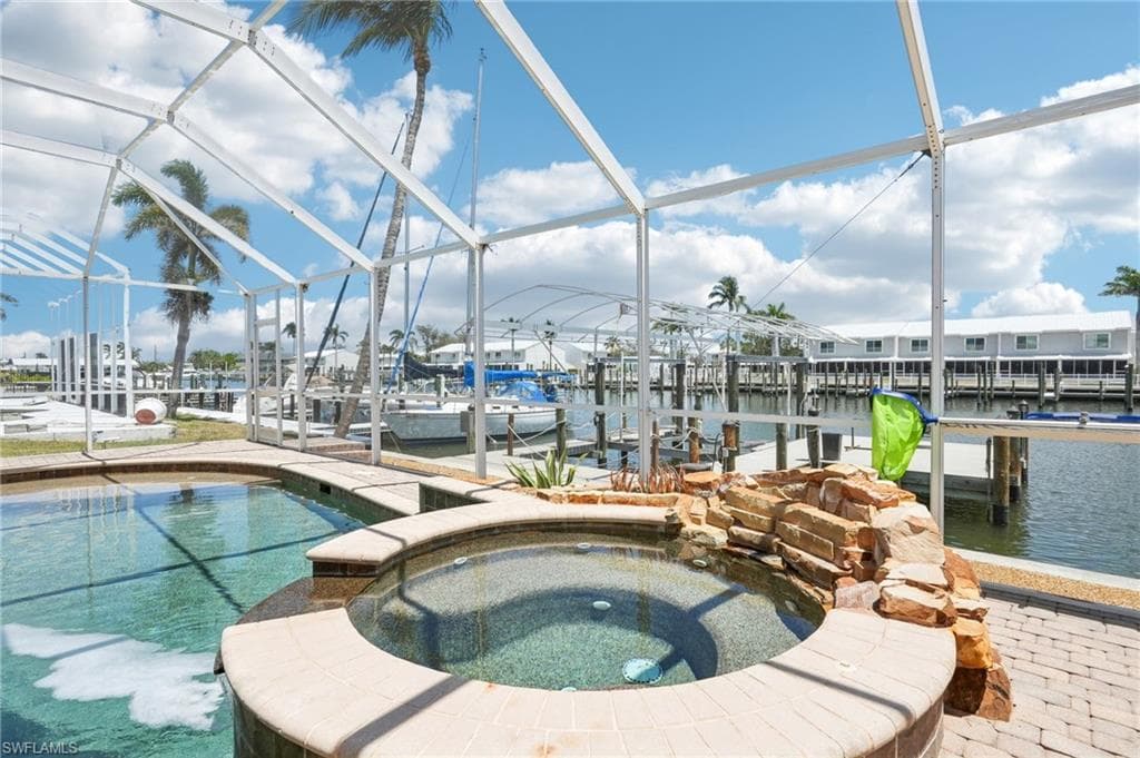 18195 Cutlass DR, FORT MYERS BEACH FL 33931-31