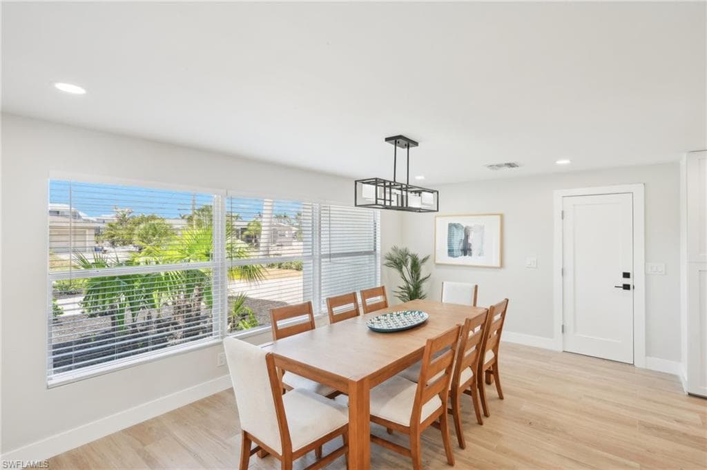 18195 Cutlass DR, FORT MYERS BEACH FL 33931-7